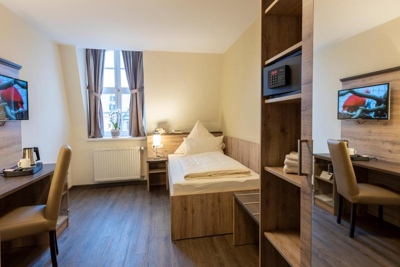 Hotel Ratskeller Schwarzenberg Schwarzenberg  Esterno foto