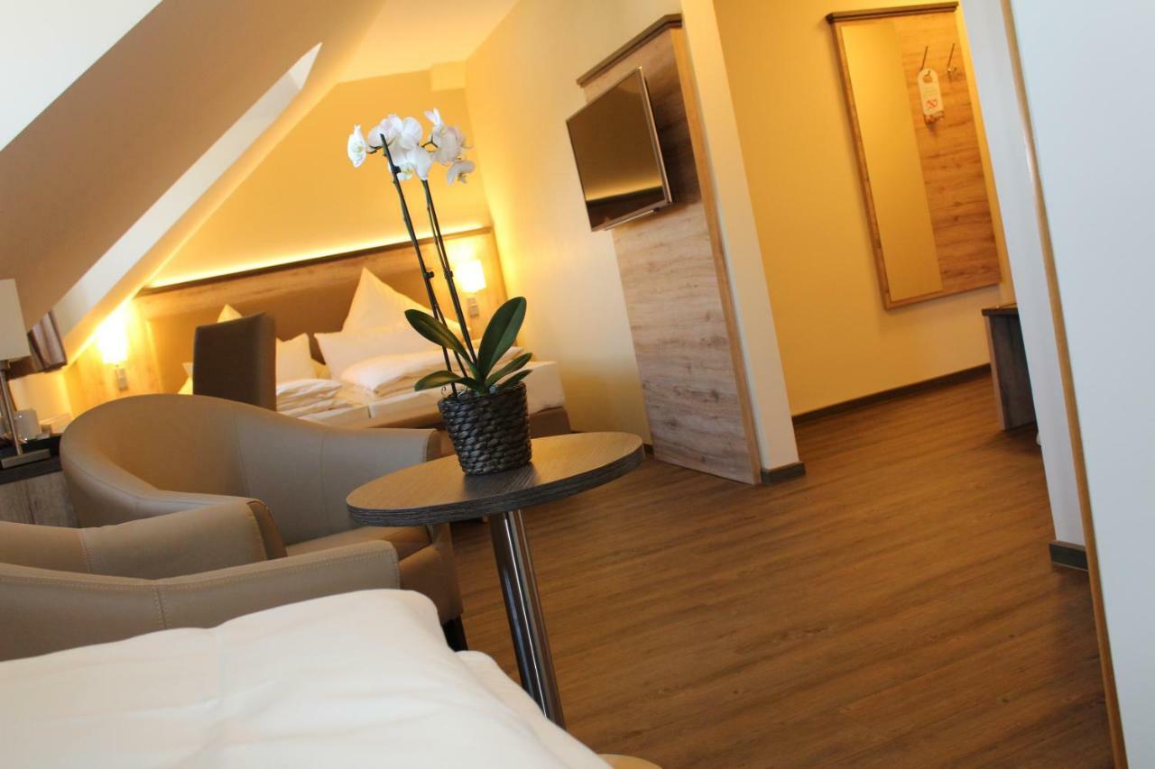 Hotel Ratskeller Schwarzenberg Schwarzenberg  Esterno foto